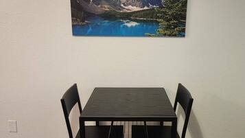 Studio, 1 Schlafzimmer | Speisen