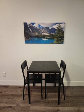 Studio, 1 Bedroom | Dining - Near Airport, Hospital, Midtown, 58 TV - Apt 255 (Reno)