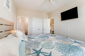 2 bedrooms, iron/ironing board, free WiFi, bed sheets - Dog-Friendly Rehoboth Beach Escape • 4 Mi to Beach (Rehoboth Beach)