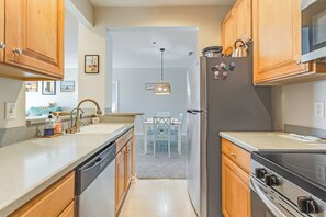 Fridge, microwave, oven, stovetop - Dog-Friendly Rehoboth Beach Escape • 4 Mi to Beach (Rehoboth Beach)