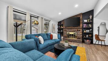 Smart TV, table tennis, books, computer monitors