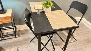 Hus, 1 soverom, terrasse | Spisestue