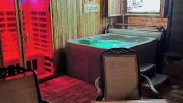 House, 1 Bedroom, Patio | Bathroom amenities