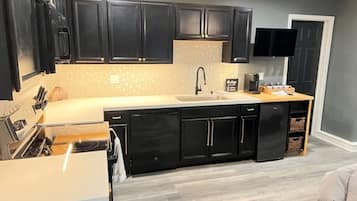 House, 1 Bedroom, Patio | Interior