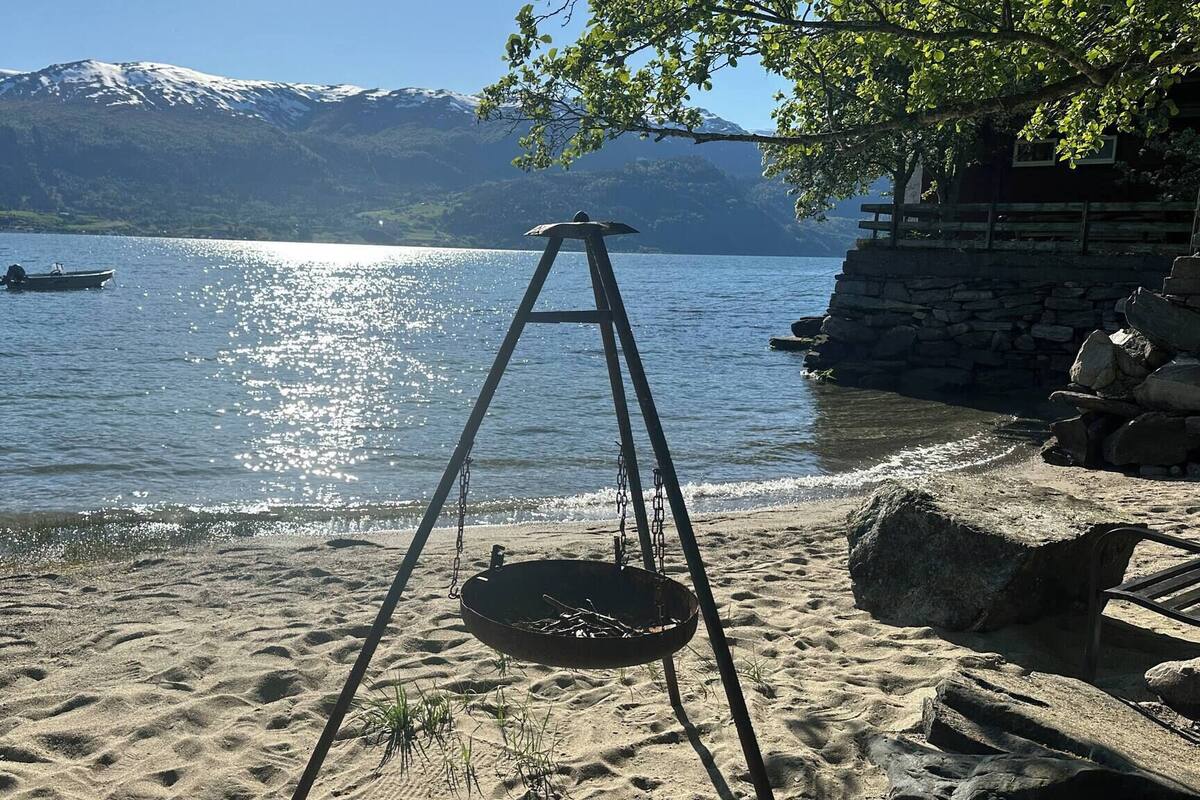 Quarto, 3 quartos, varanda | Praia