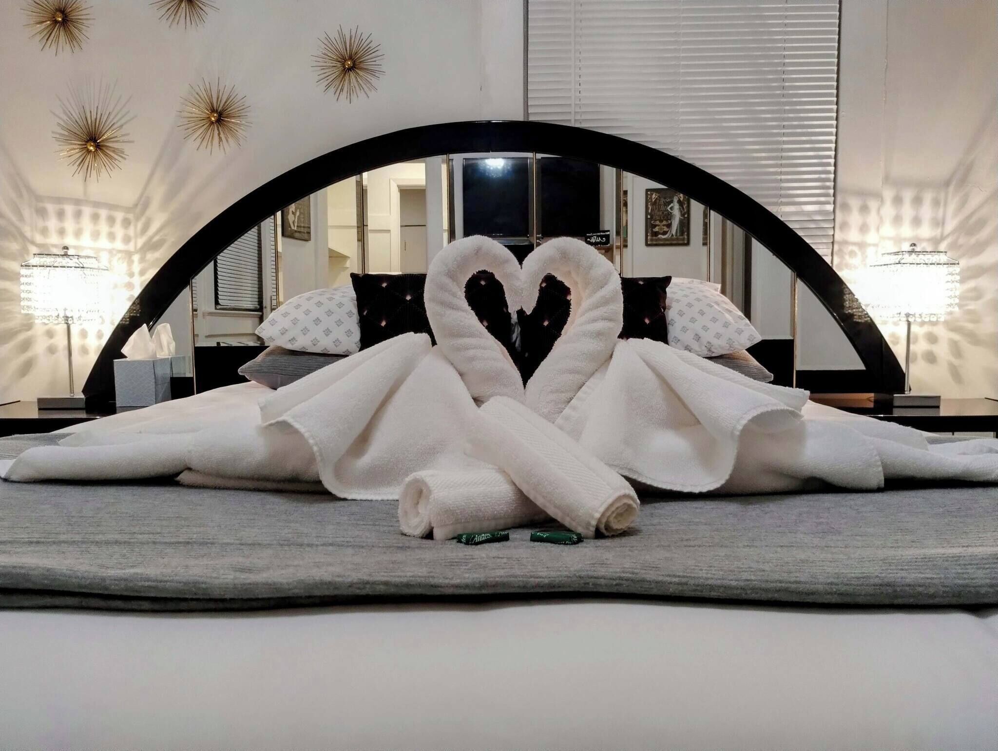 Studio, 1 Bedroom, Fireplace