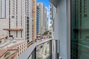 Property grounds - Luxe 1 Bedroom in 501 First Residences - Downtown (Miami)