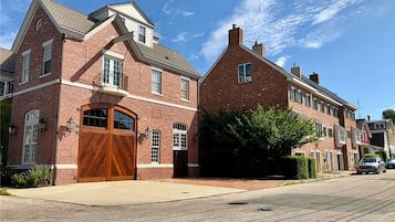 House | Exterior