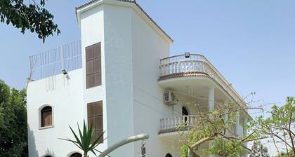 Private Garden Oasis Near the Pyramids in Giza, 1000