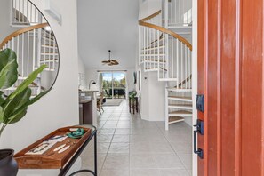 Interior - Top Floor Fairway Villas Condo | 2BR + Loft | Sleeps 8 | Golf Course Views (Waikoloa)