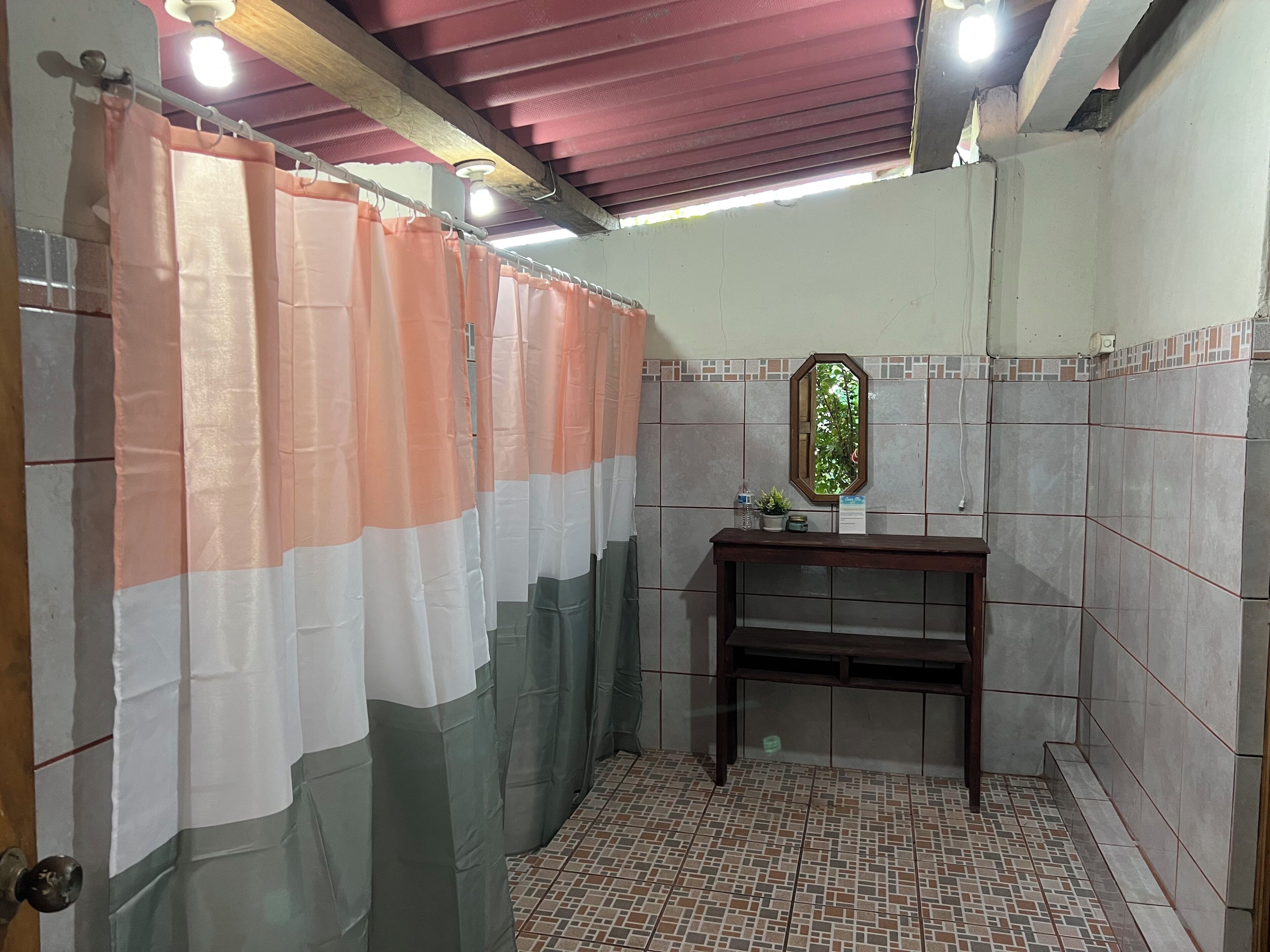 Towels, toilet paper