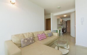 TV - 2 bedroom gorgeous apartment in Brela (Brela)