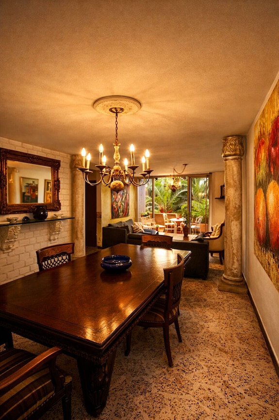 Apartamento Clásico En El Poblado - Medellín