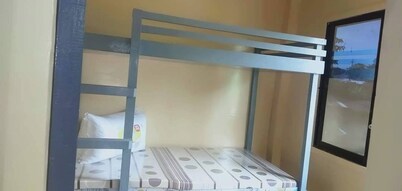 Room-bnj Boarding House Availablenow