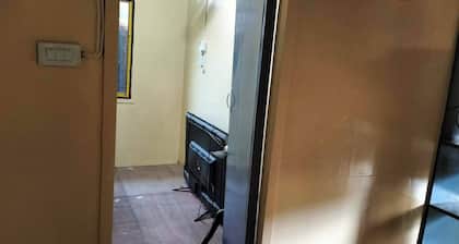 Room-bnj Boarding House Availablenow