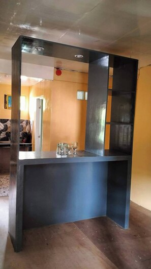 Slaapzaal, 1 slaapkamer, roken, patio | Interieur