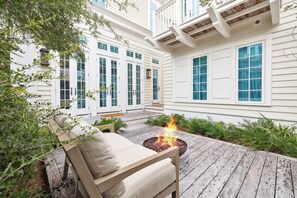 Terrace/patio - Selah Carriage House | Gulf Views, Steps to Seaside Town Center (Seagrove Beach)