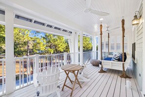 Property grounds - Pet Friendly, LSV/Golf Cart, Next to Sandhill Pool (Santa Rosa Beach)