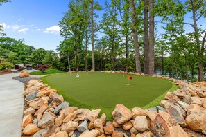 Property grounds - Peaceful Lakehouse - Relax & Recharge - Pet Friendly! (Denton)