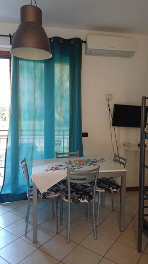 Dining - Dimora Serena Tre, Peschiera del Garda (San Benedetto Di Lugana)