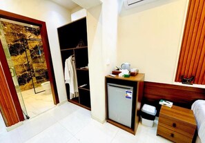 Interior - Soul Scarab Pyramids View (Giza)