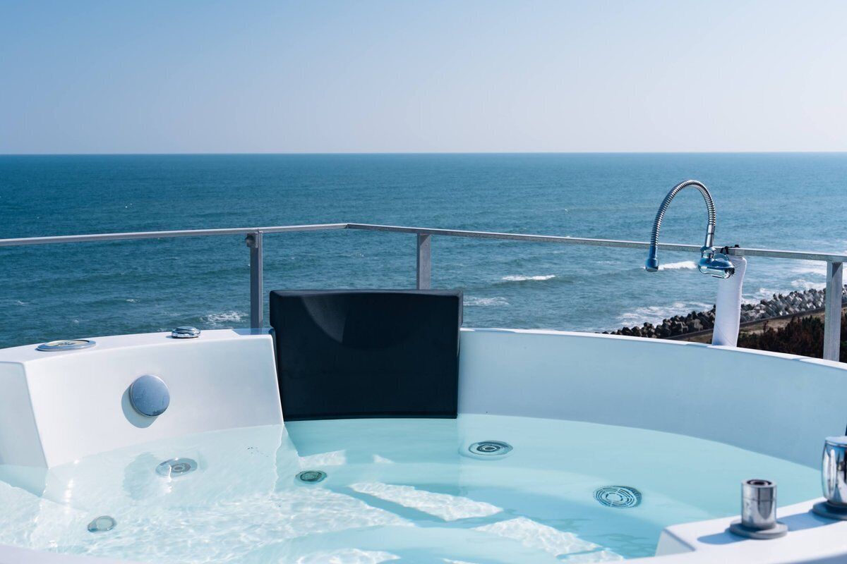 屋外スパ浴槽