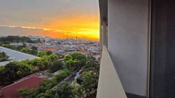 Appartement, 3 chambres, vue ville | Vue de la chambre