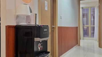 Apartment, 3 Bedrooms, City View | Private kitchen