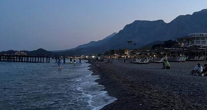 ESG • 5-Min Walk to Göynük Beach • Mountain View Terrace Studio
