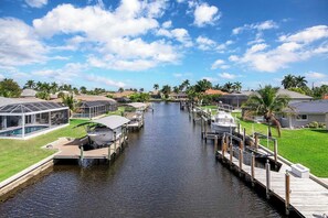 Marina - A Shore Thing - Direct Gulf Access Southern Facing Villa (Cape Coral)