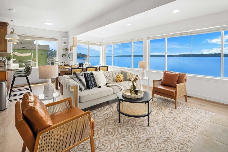 Water View Retreat W, Near Beach Park & City - Tacoma, WA