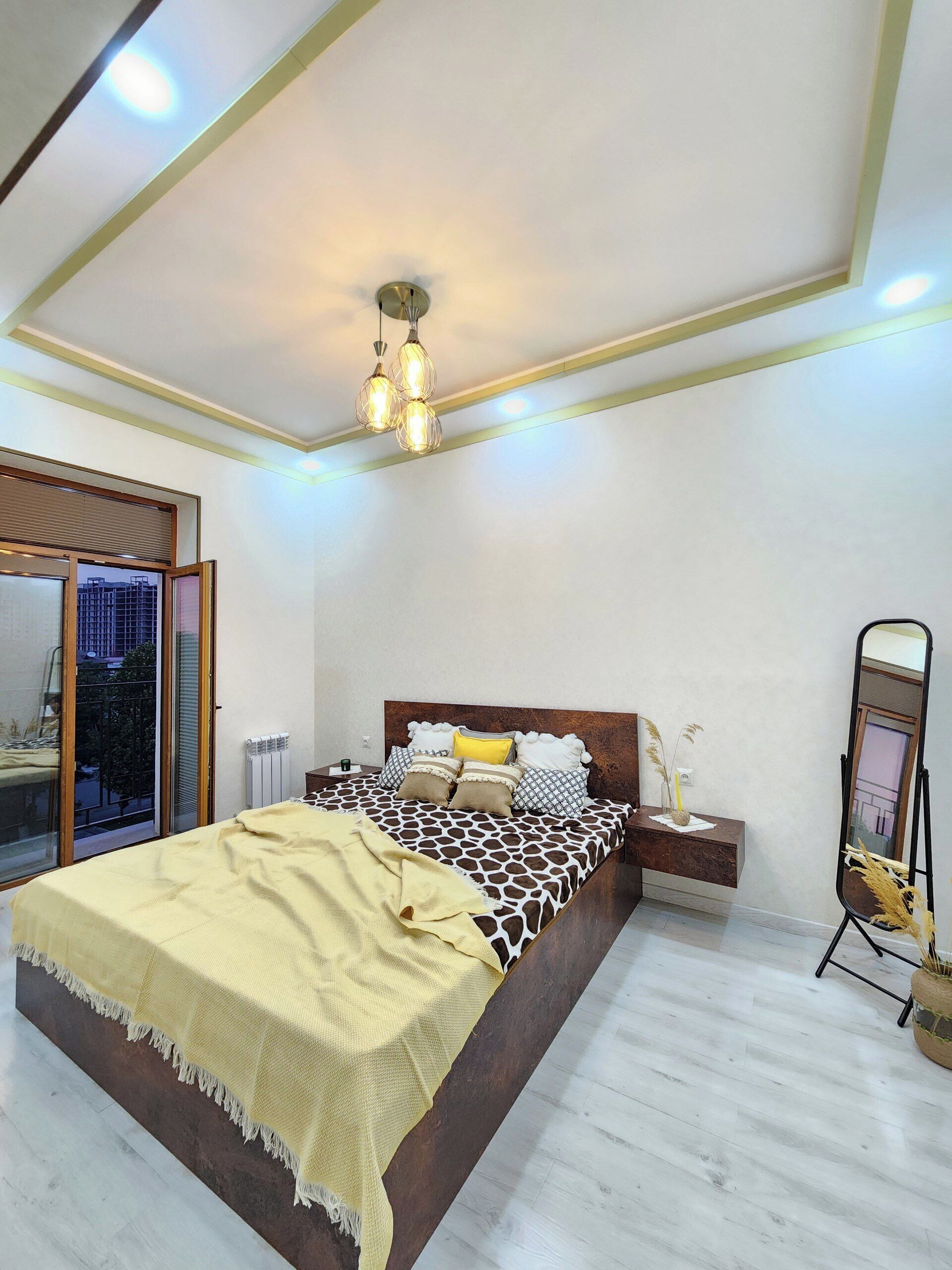 Blackout curtains, iron/ironing board, free WiFi