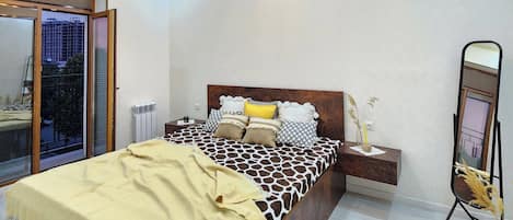 Departamento clásico, vista a la ciudad | Cortinas blackout, tabla de planchar con plancha y wifi gratis
