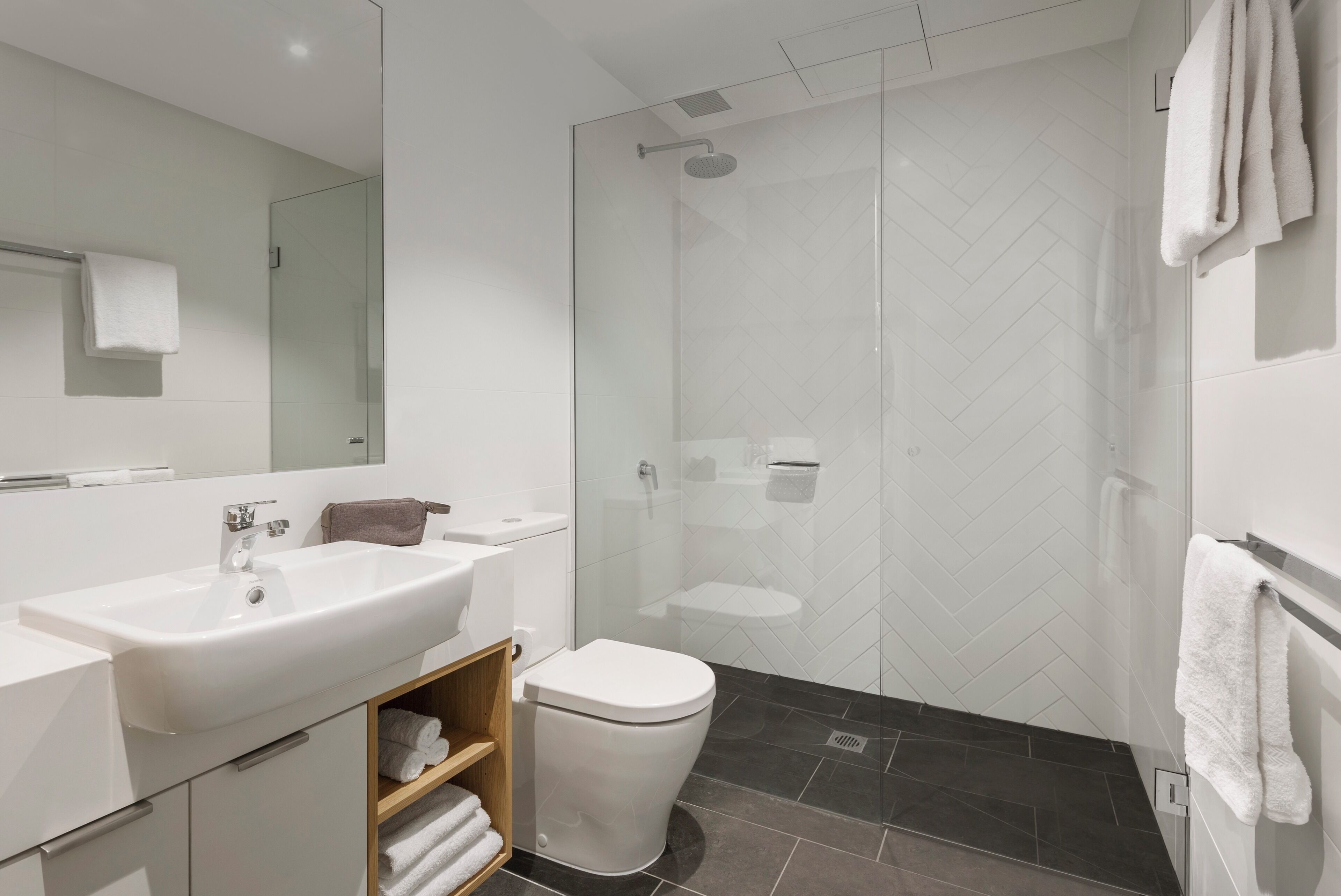 Shower, free toiletries, hair dryer, towels