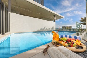 Outdoor pool - Quest Southport (Southport)