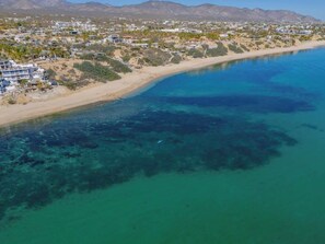 Beach - Oceanview condo w Resort amenities, Steps to Beach (El Sargento)