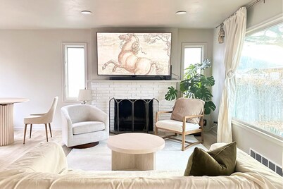 Scandinavian • 5BR • CLEAN • Near Ski Resorts