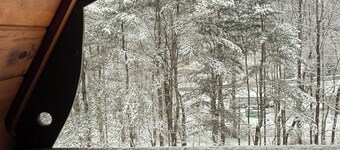 Cozy Family-Friendly A-Frame - 5 min to Windham Mt with AC