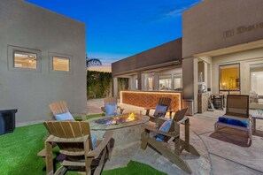 Terrace/patio - El Dorado: Pool, Spa. Game Room, Fire Pit, Putting Green! (Indio)