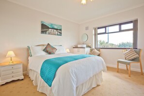 Iron/ironing board, WiFi, bed sheets - Lothlorien in Grange-over-Sands with Bay Views (Grange-Over-Sands)
