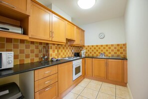 Private kitchen - Comfortable 2- Bed in Galway City (Galway)