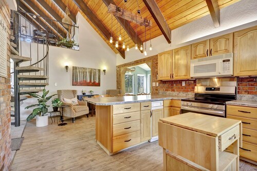 Alaskan Ranch ~ 2 bedroom, 2 bathroom