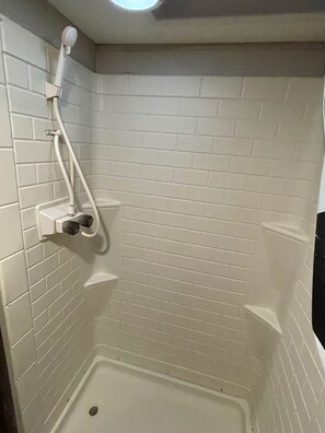 Shower, soap, toilet paper - Come Settle in this cozy modern style RV, Nestled in the quiet country side. (Bushnell)
