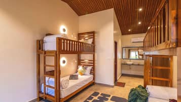 Superior Shared Dormitory, 1 Person in 4-Bed Superior Dormitory - Female | Laptop workspace, free WiFi