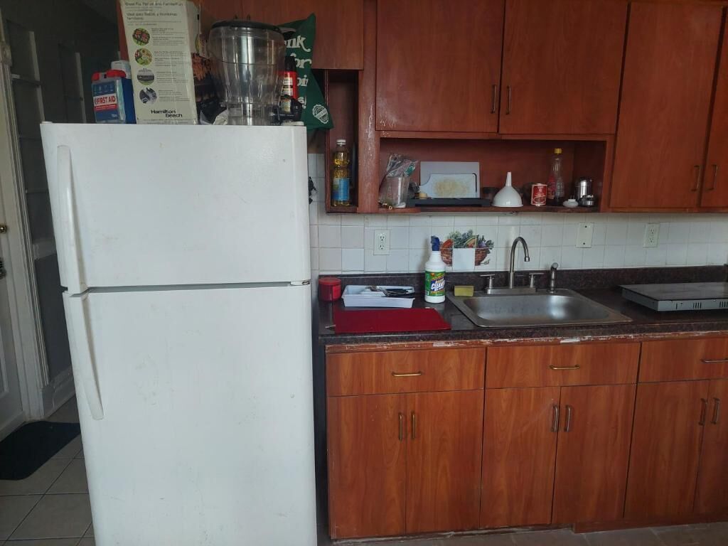 Double Room, 1 King Bed, Non Smoking | Private kitchen