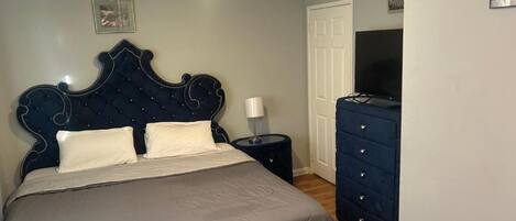 Double Room, 1 King Bed, Non Smoking