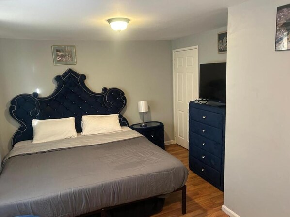 Double Room, 1 King Bed, Non Smoking