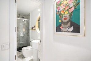 Room - Dobohomes D14 (Madrid)
