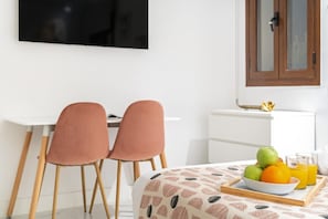 Room - Dobohomes D14 (Madrid)