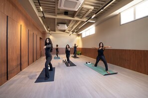 Yoga - Hotel PXL 27 (Bengaluru)